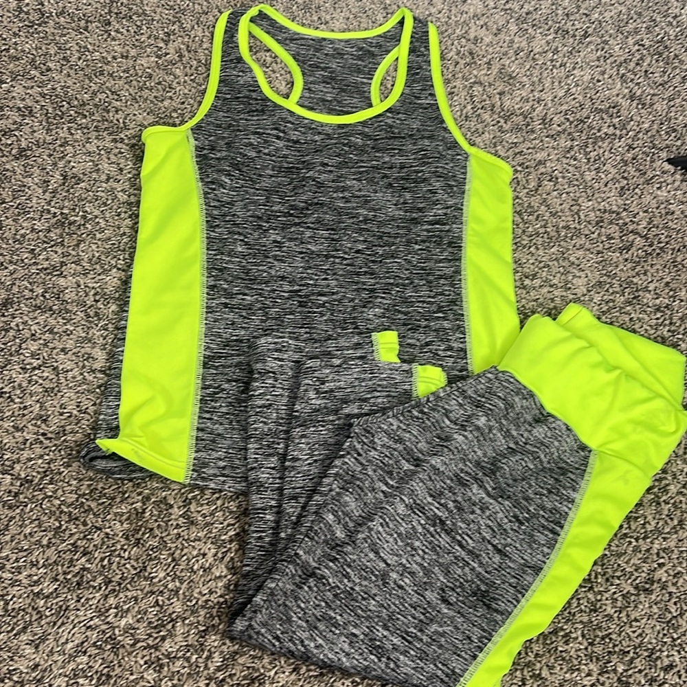 Juniors Grey and neon green workout set cute gym clothes juniors XL/XXL